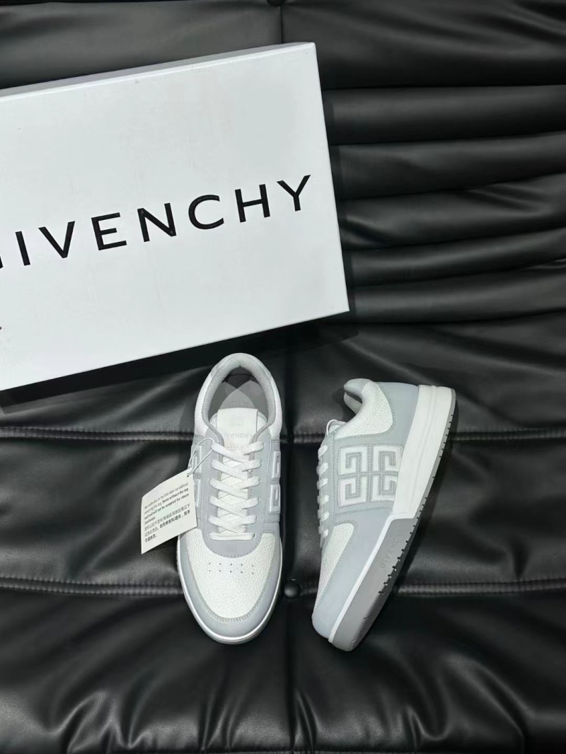 Givenchy Sneakers